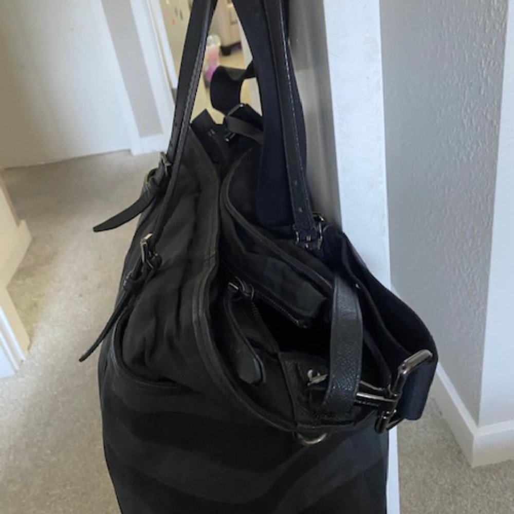 Authentic Burberry Diaper Bag (Quiet Luxury!!) - Picture 3 of 8